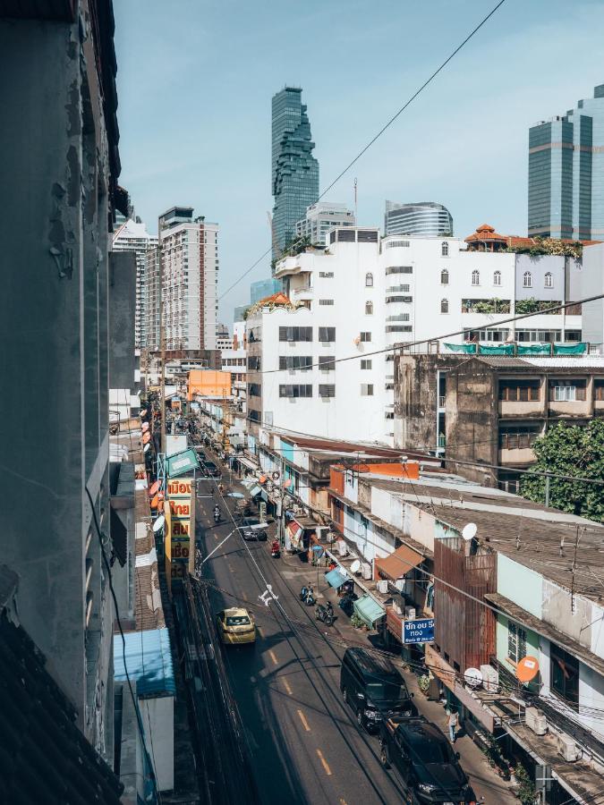 Haus Sathorn 11 Residence Banguecoque Exterior foto