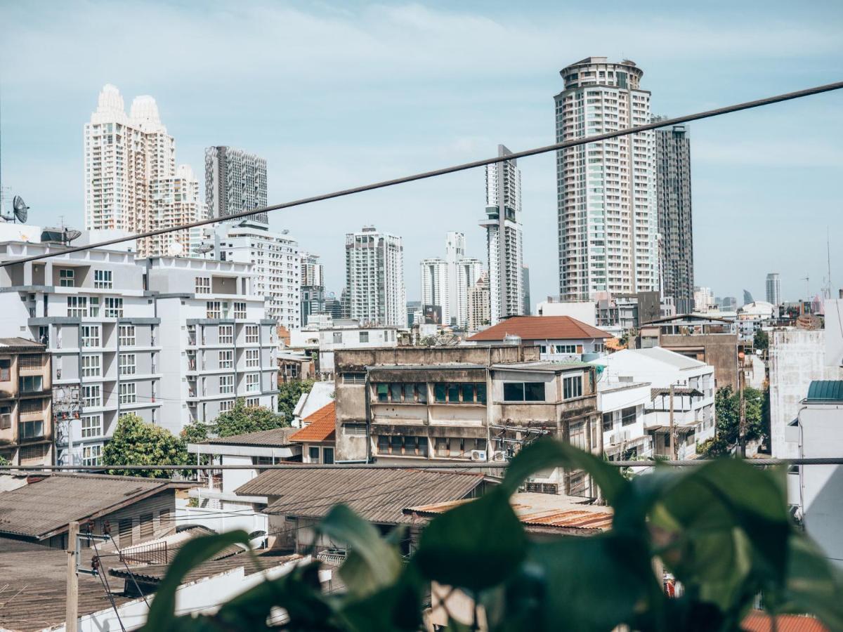 Haus Sathorn 11 Residence Banguecoque Exterior foto